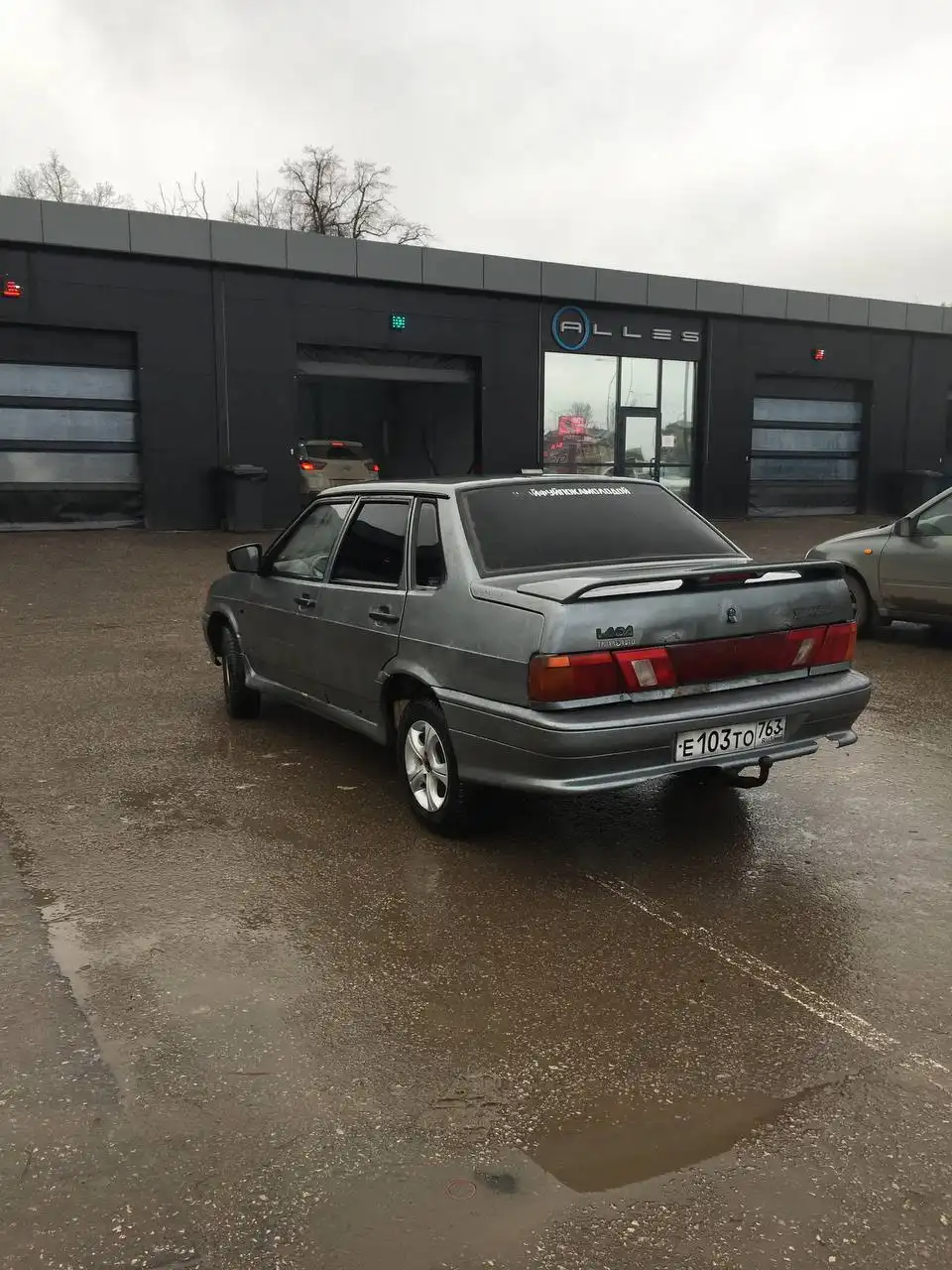 Автомобиль с торгом у капота - Легковые автомобили (Авто) в Самара