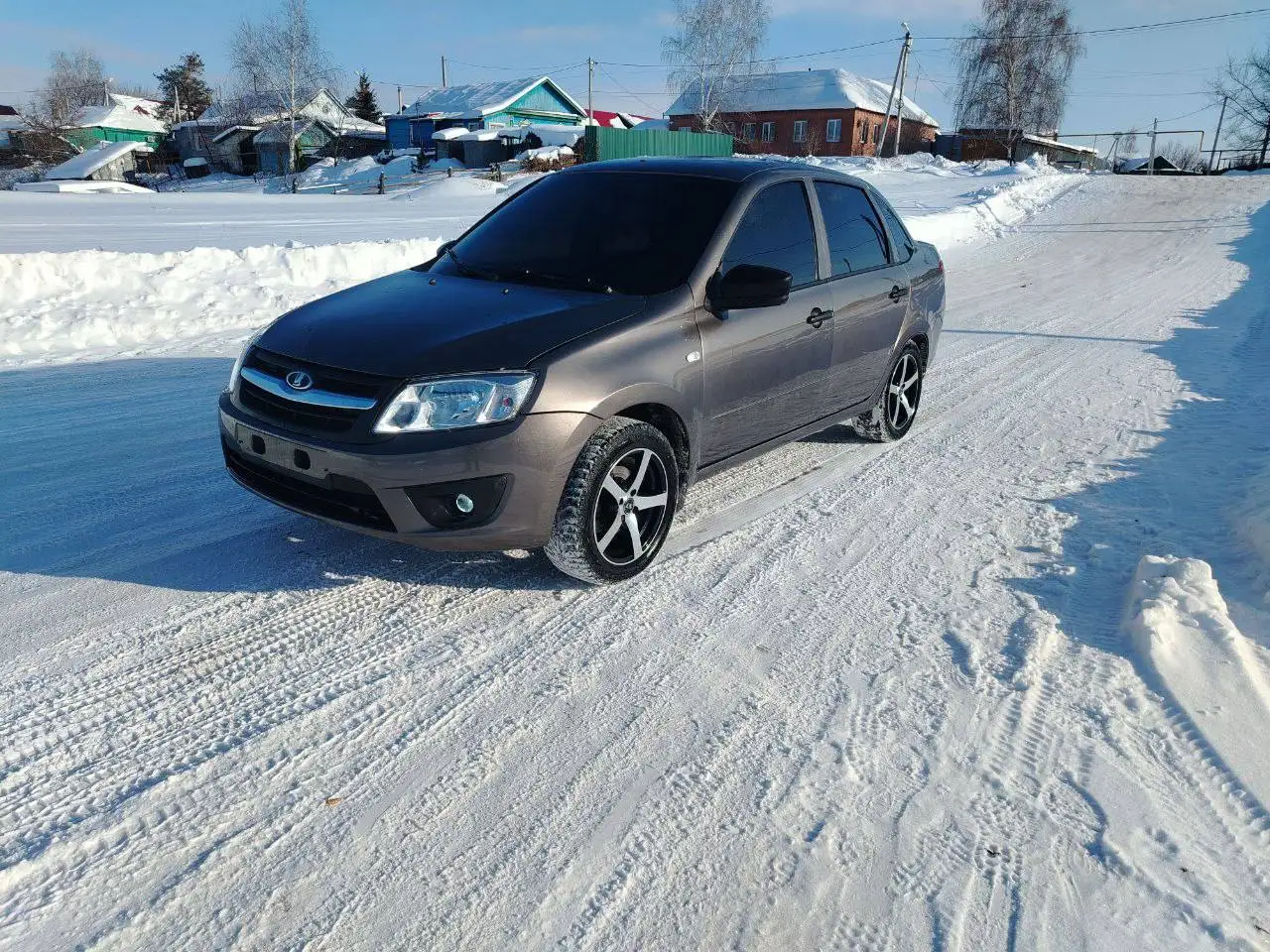 Автомобиль 2014 года в отличном состоянии - Авто в Кинель-Черкассы