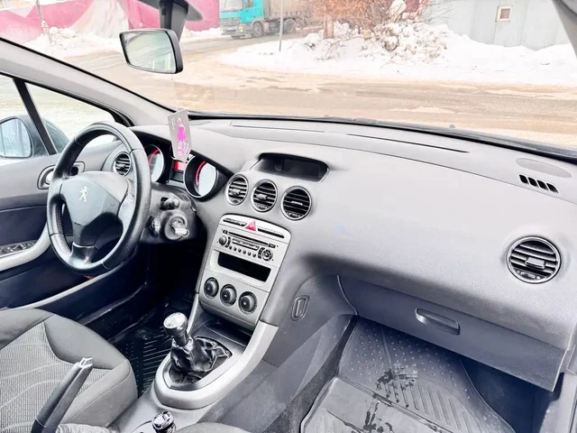 Продажа Peugeot 308 2011 года - Легковые автомобили в Самара