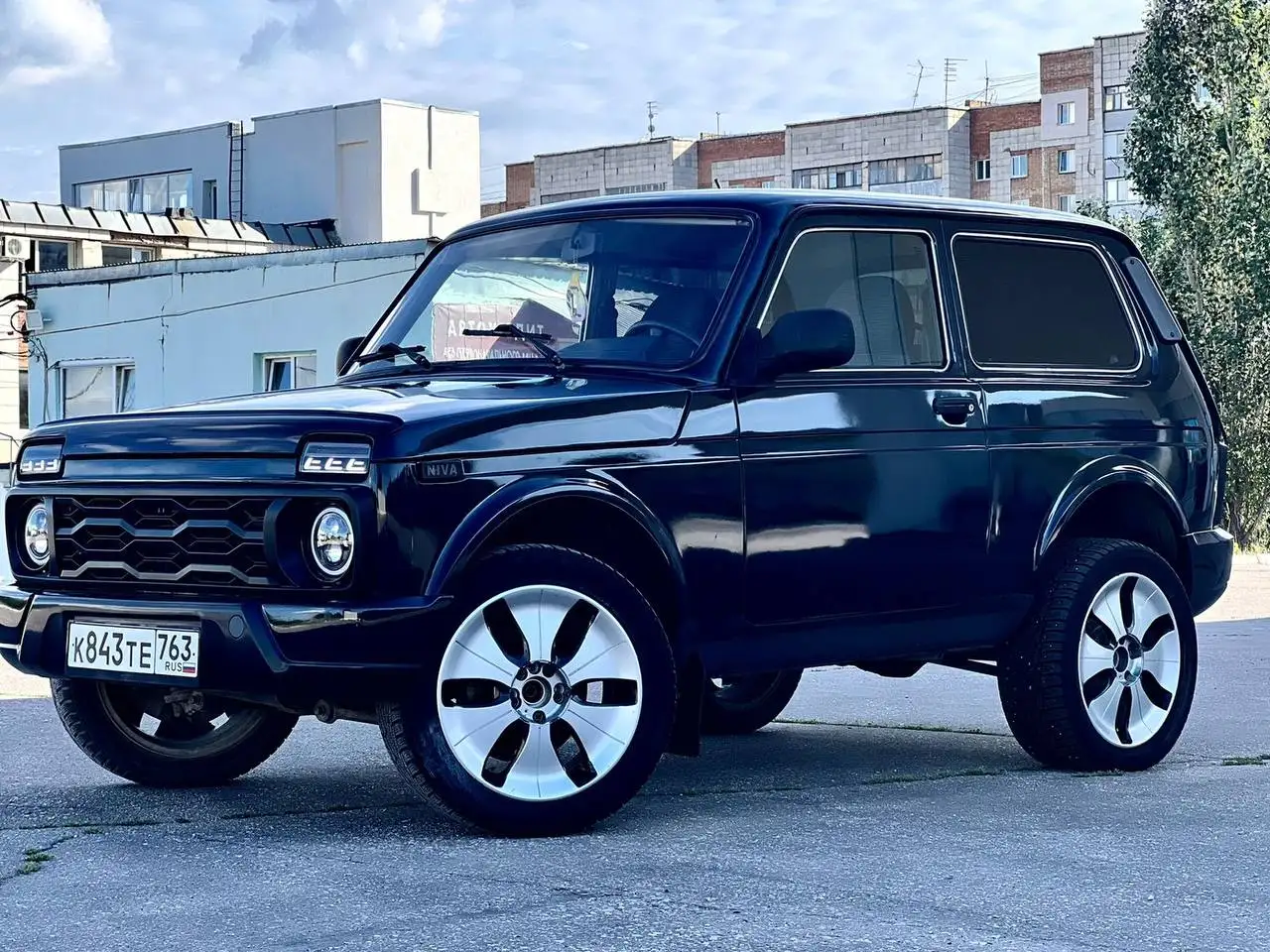 Продажа автомобиля Нива 2015 года - Авто в Саратов