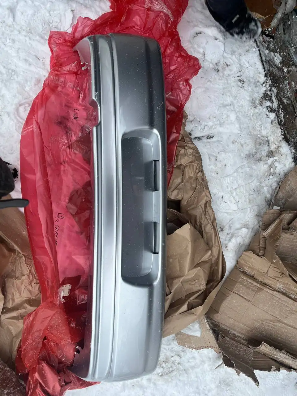 Продам бампер на Chevrolet Niva - Запчасти (Авто) в Самара