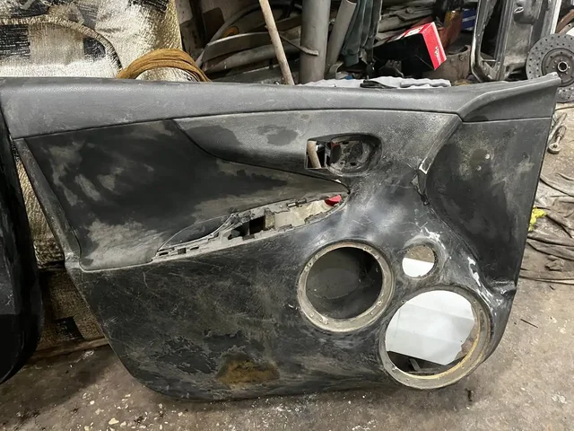 Продажа карт под автозвук с Toyota Corolla - Аккумуляторы в Самара