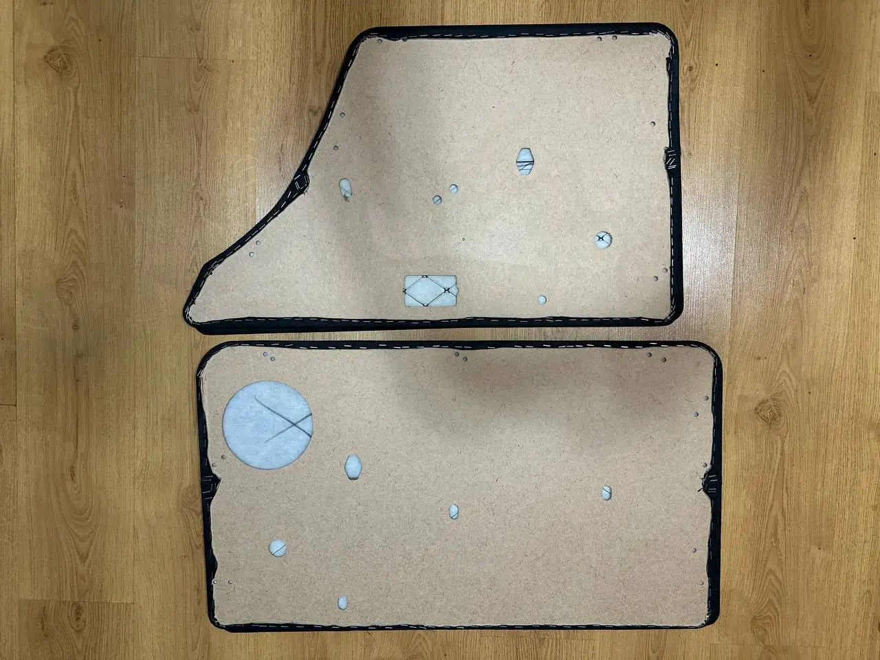 Дверные карты на ВАЗ 2107-05 - Автозапчасти для ВАЗ (Запчасти) в Самара