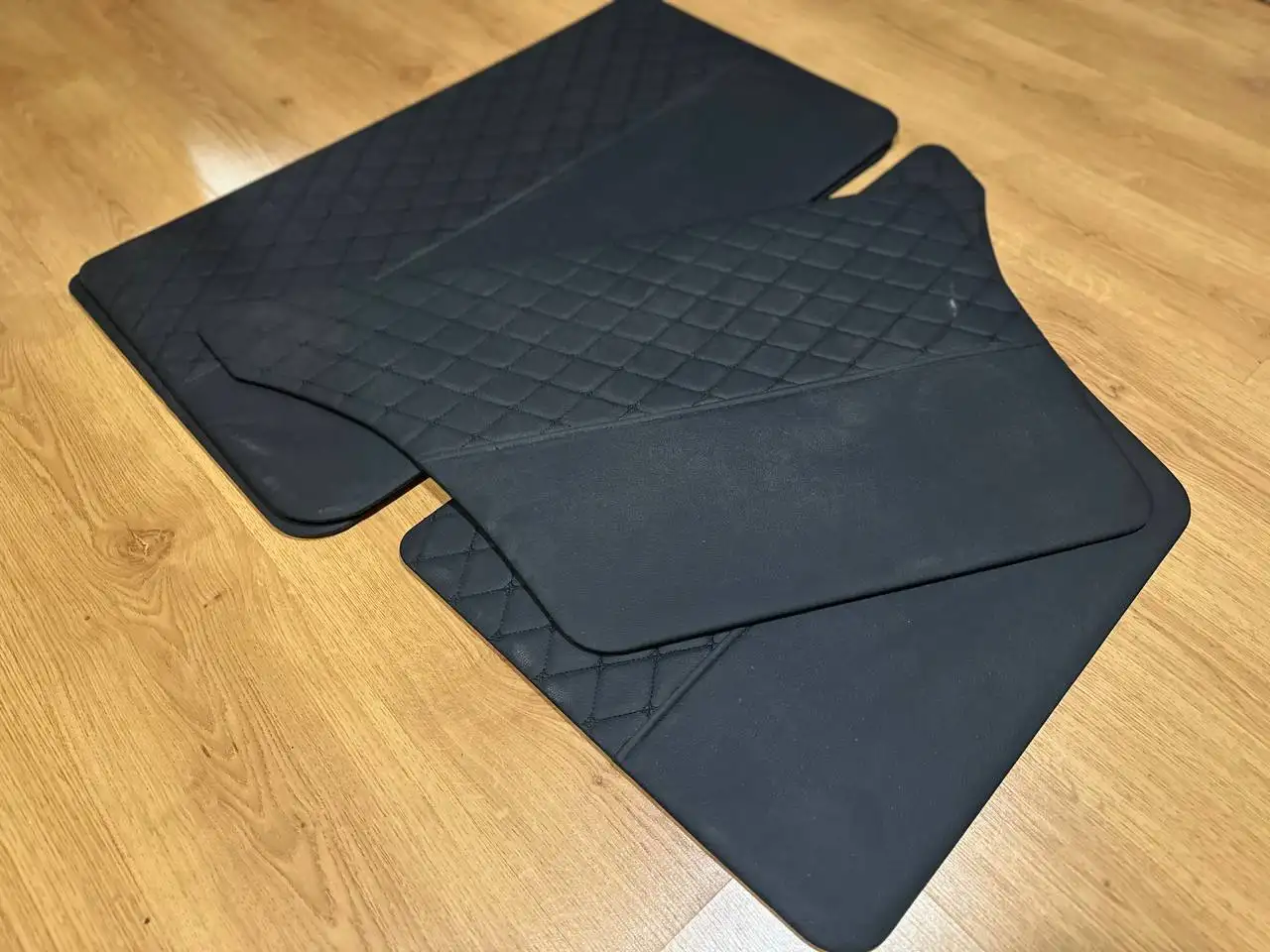 Дверные карты на ВАЗ 2107-05 - Автозапчасти для ВАЗ (Запчасти) в Самара