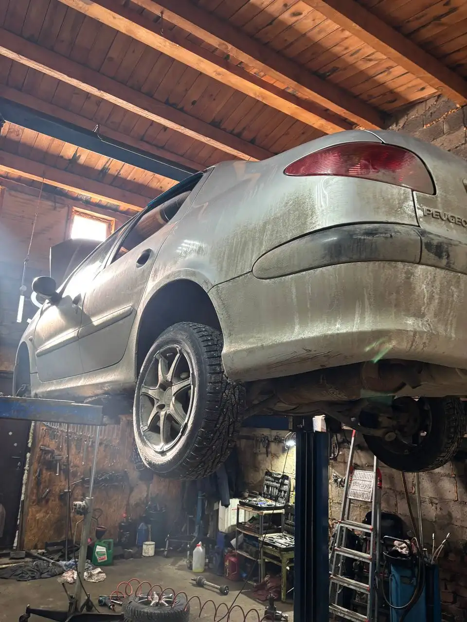 Продажа Peugeot 206 2008 года с кондиционером и новыми запчастями - Легковые автомобили (Авто) в Самара