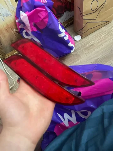 Катафоты задний бампер Приора два правых - Кузовные детали в Самара