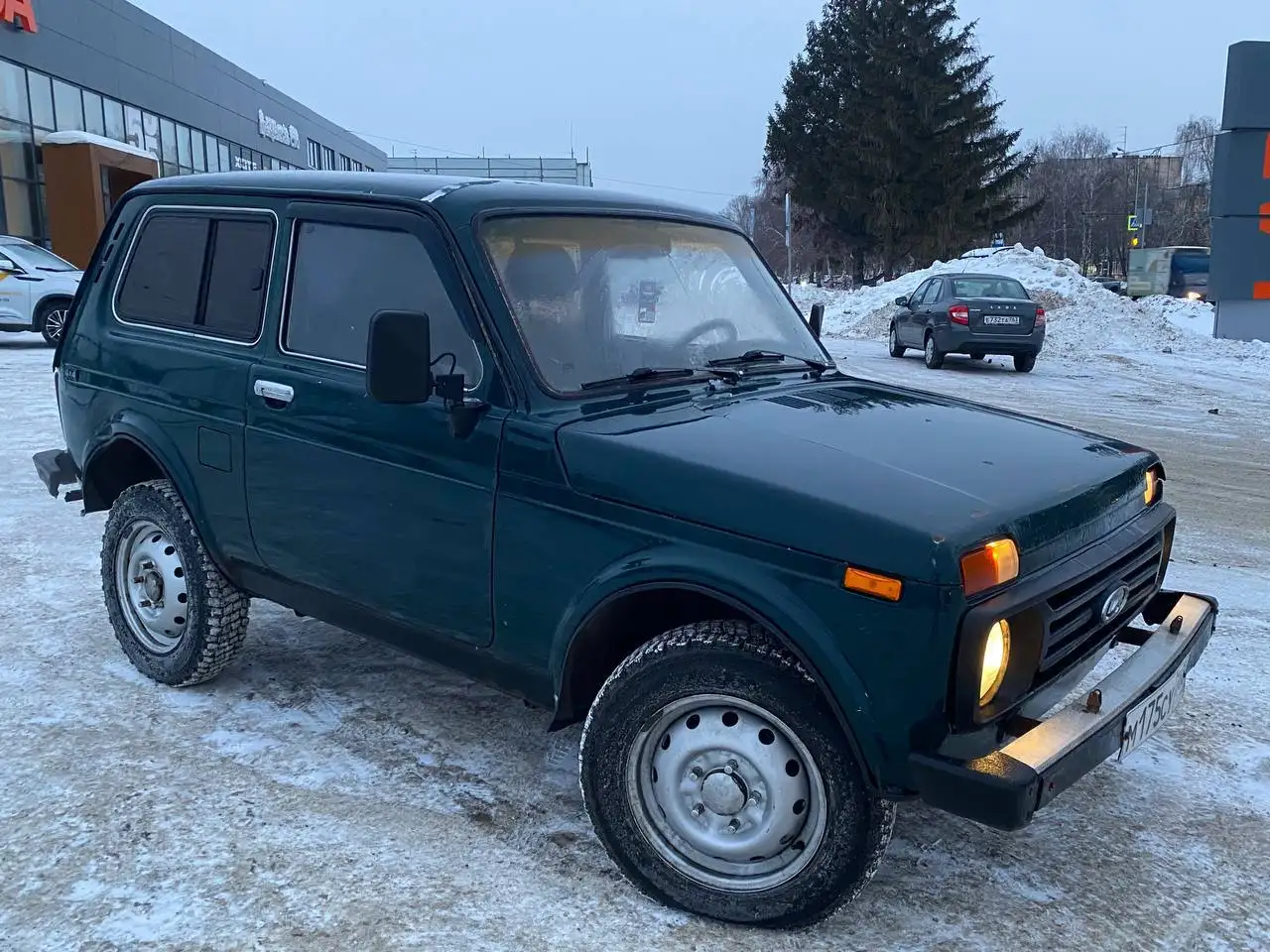 Продам ниву в неплохом состоянии - Нива (Авто) в Тольятти