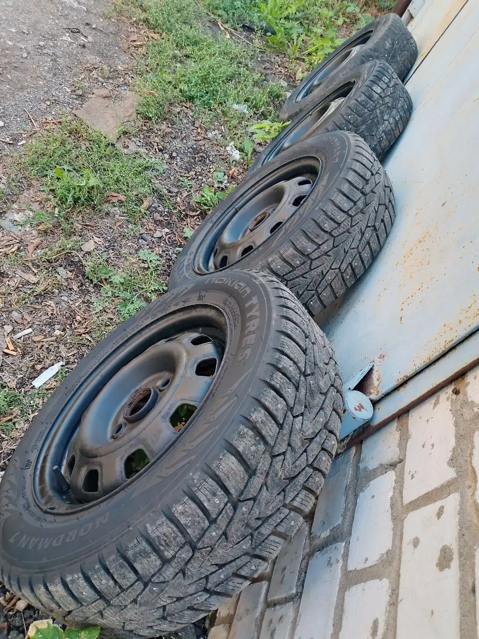 Продажа зимнего и летнего комплектов колес R14 - Шины и диски (Авто) в Самара