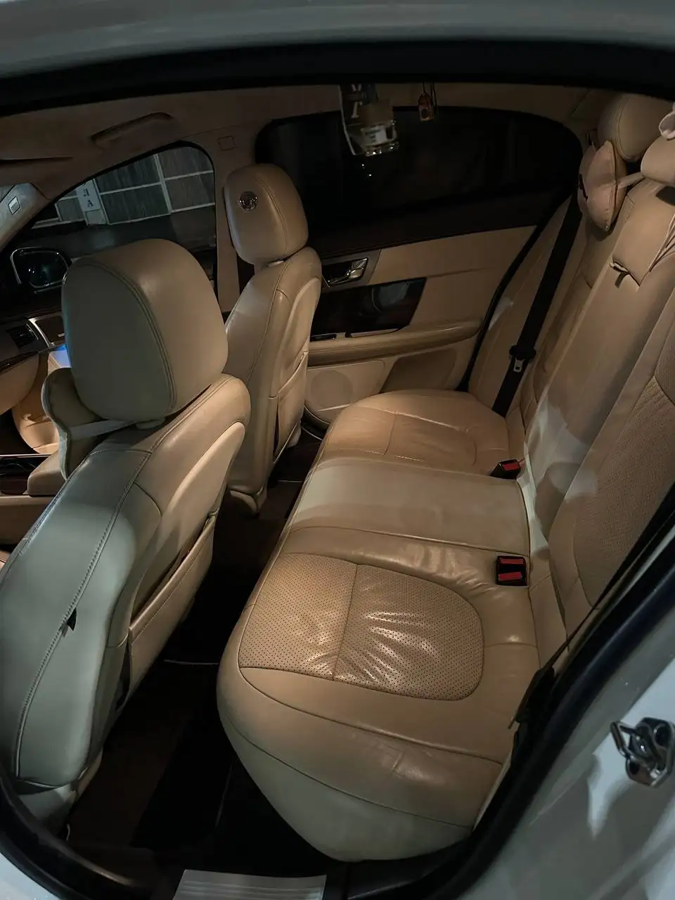 Ягуар XF 2010 года на дизельном двигателе 3.0 л - Легковые автомобили (Авто) в Самара