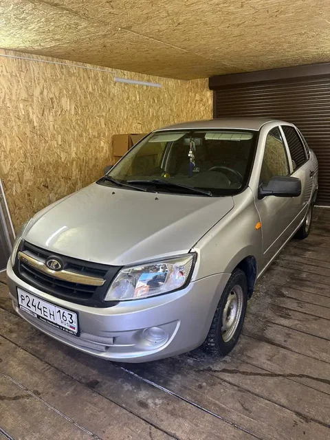 Продажа автомобиля Lada Granta 2012 года выпуска - Запчасти в Нурлат