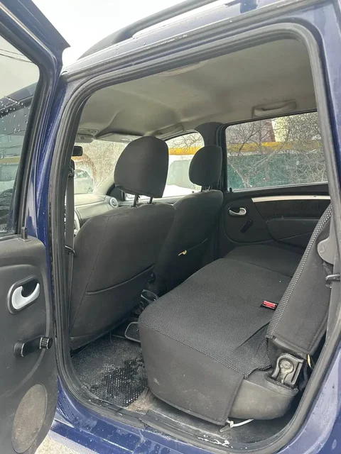 Продам Dacia Logan (Ларгус) 2009 года с пробегом 350000 км - Внедорожники/кроссоверы в Самара