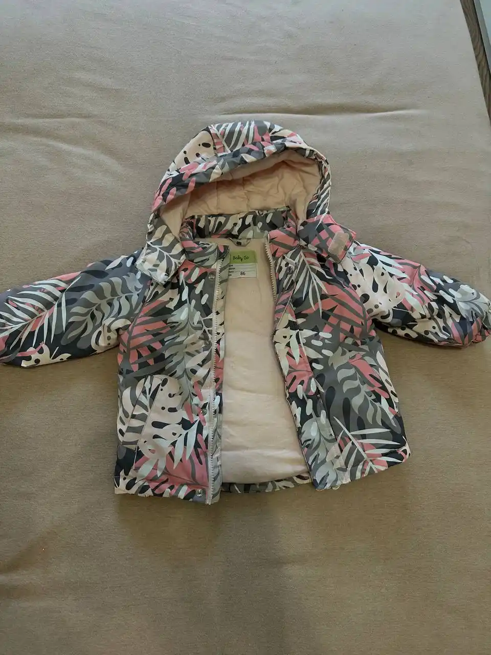 Продам вещи на девочку 86 см