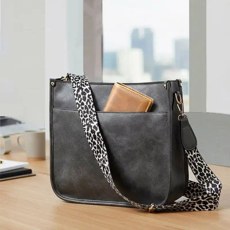 Сумка новая серая