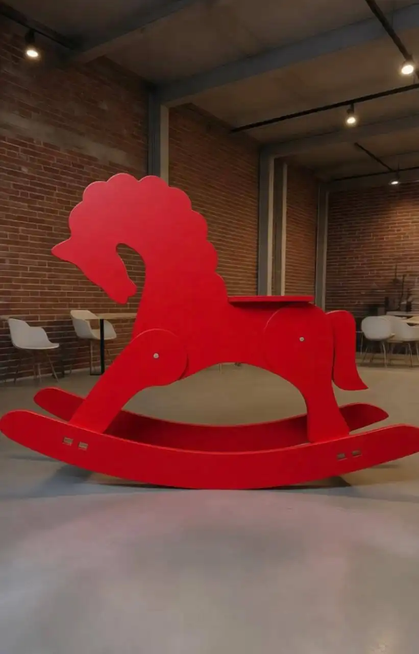 Качалка конь деревянный