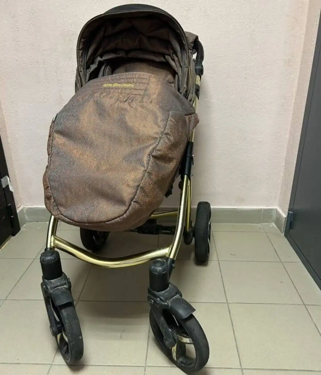 Коляска Mr Sandman с гелевыми колесами