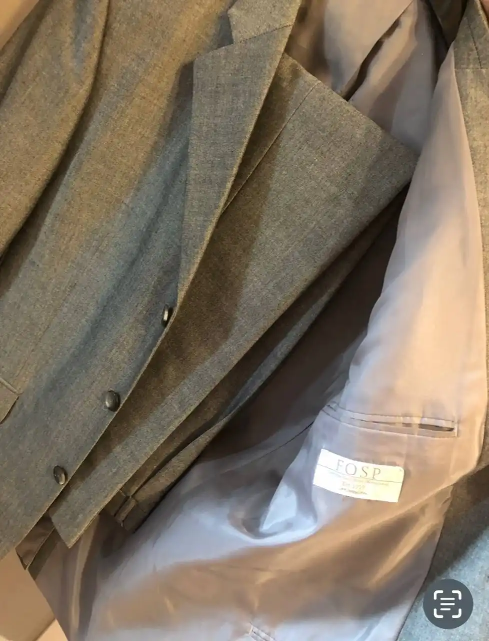 Мужской костюм серый размер 48/50