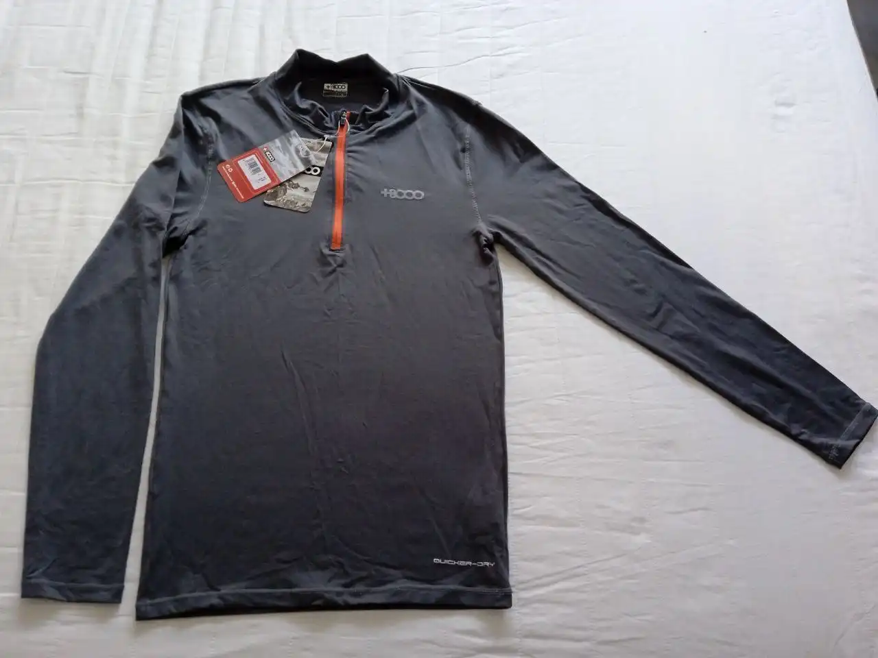 Спортивная одежда L