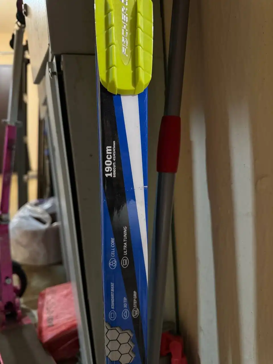 Лыжи 190 см в идеальном состоянии