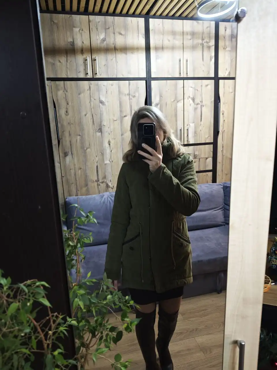 Женские куртки и пуховики зимние