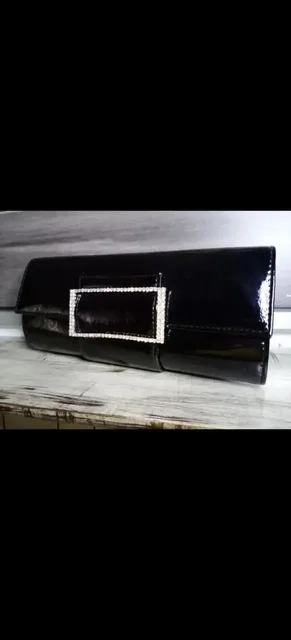 Лаковый клатч черного цвета с мелкими стразами - частное объявление в Неизвестно