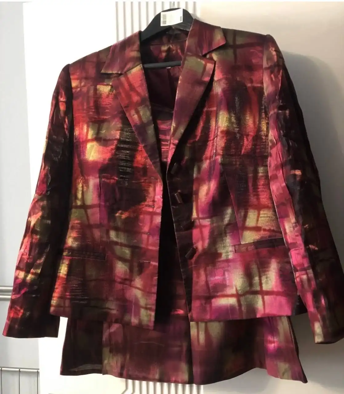 Костюмы мужские размер 48