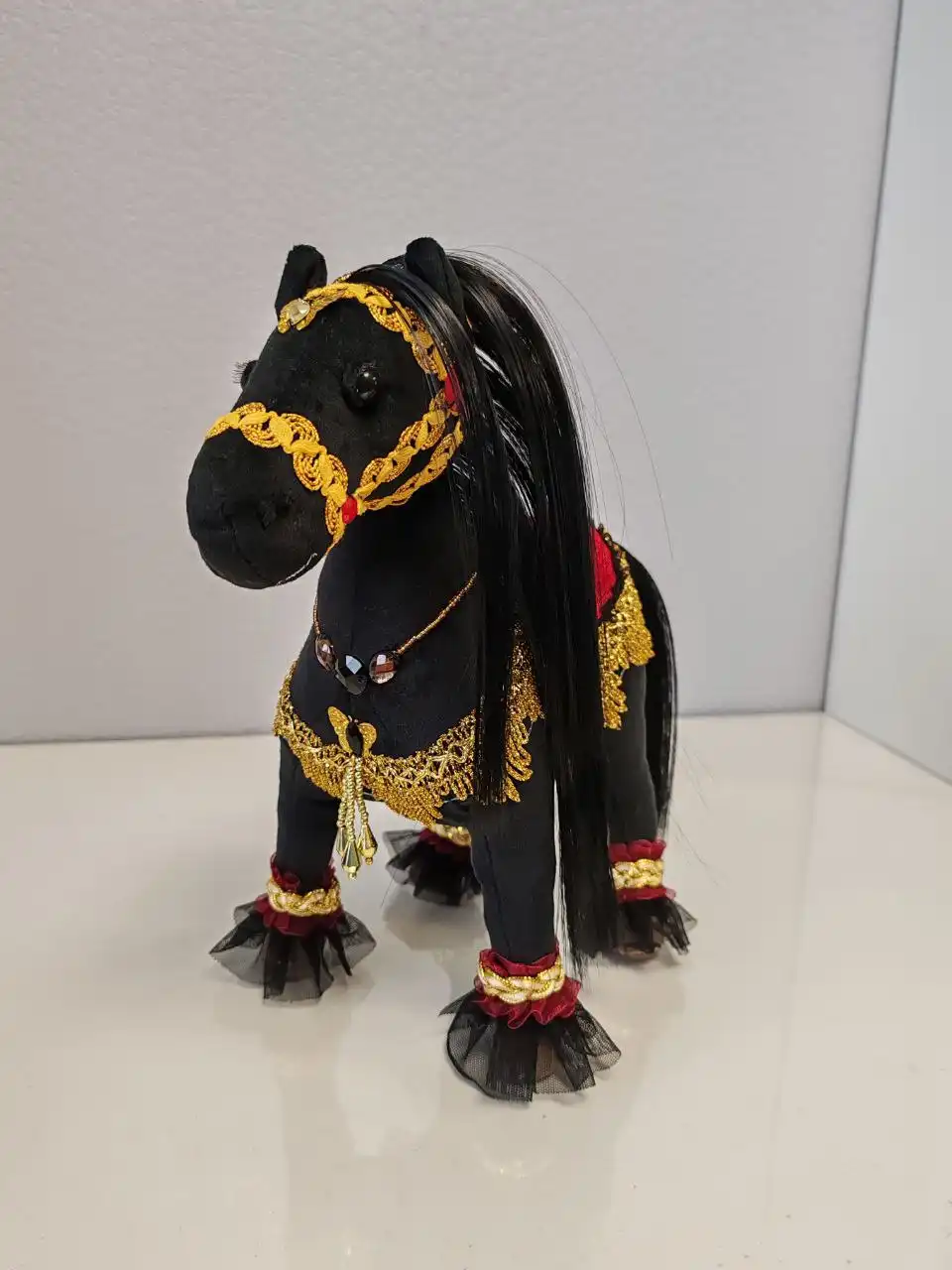 Продажа лошадок из велюра с бисером - Хобби и отдых в Неизвестно