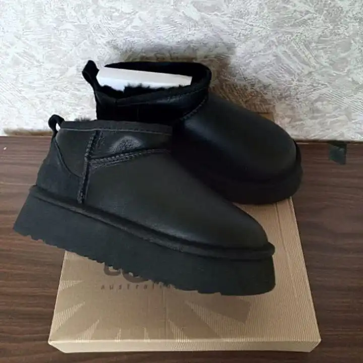 Новые UGG из натуральной кожи и овчины размер 37 - Одежда в Неизвестно