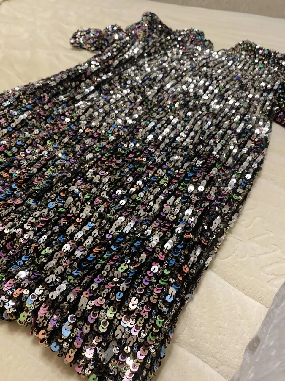 Продам платье Zara 44-46