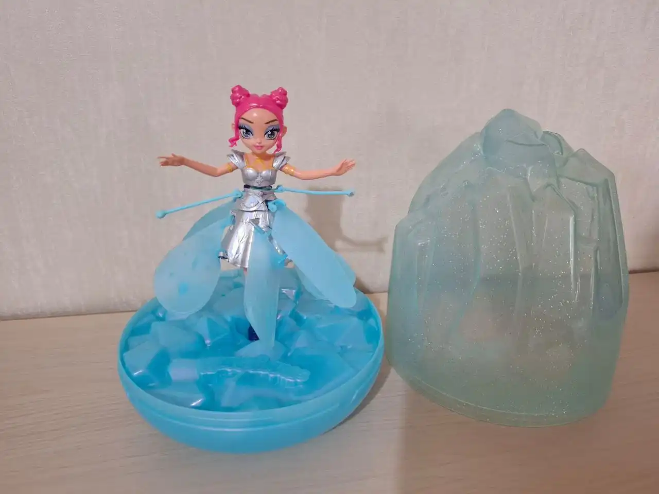 Фея Хэтчималс Пикси с подсветкой в блестящем яйце