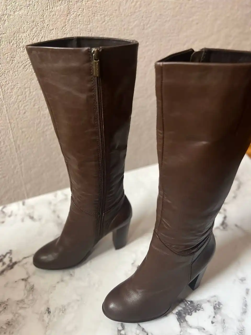 Сапоги на размер 37-38 натуральная кожа