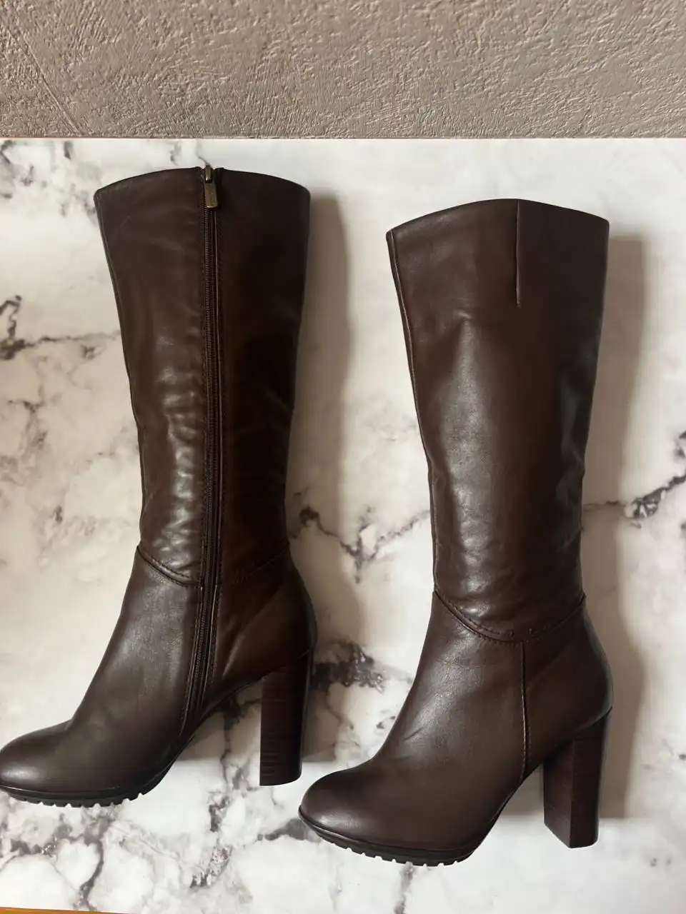 Сапоги на размер 37-38 натуральная кожа