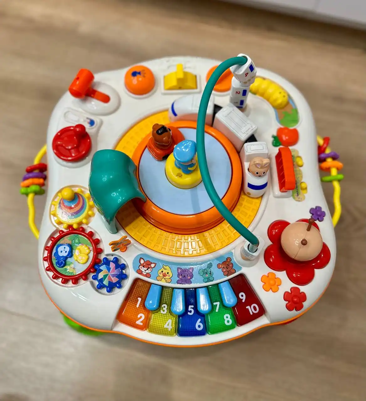 Игровой стол для детей