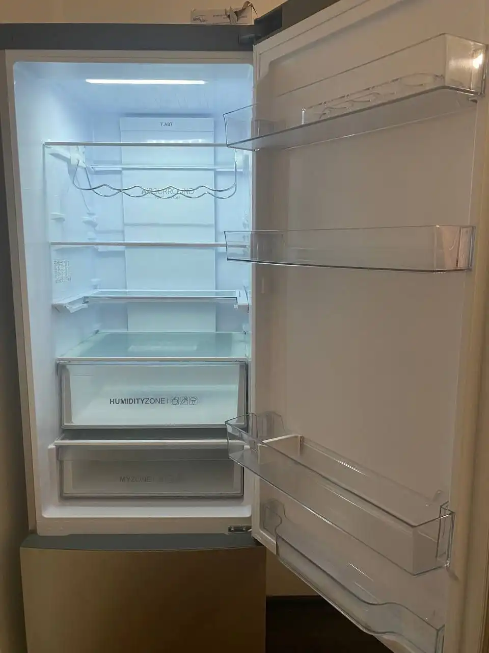 Продажа холодильника в отличном состоянии