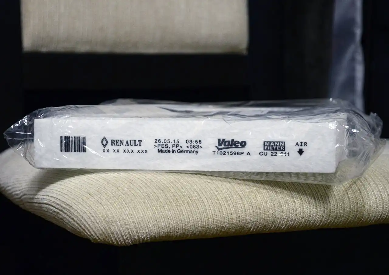 Продается фильтр салона Renault 272773016R