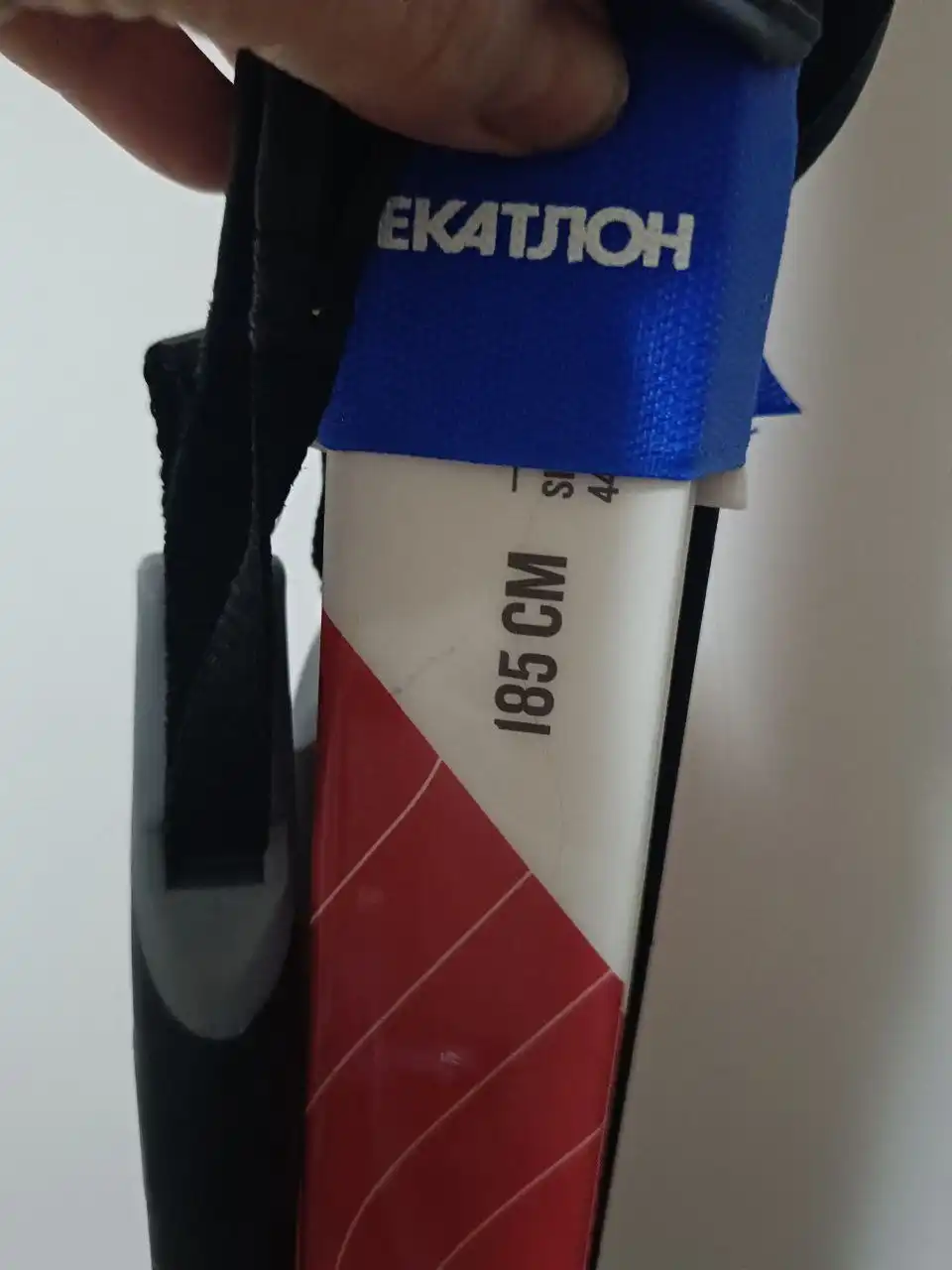 Лыжи беговые 185 см с палками 125 см - Лыжи (Хобби и отдых) в Москва