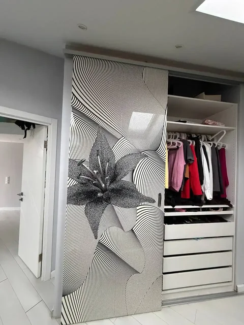 Кровать и двери шкафа итальянские - Инструменты в Москва