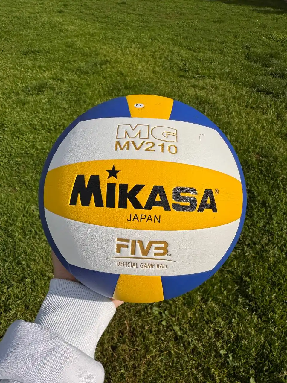 Волейбольный мяч с насосом