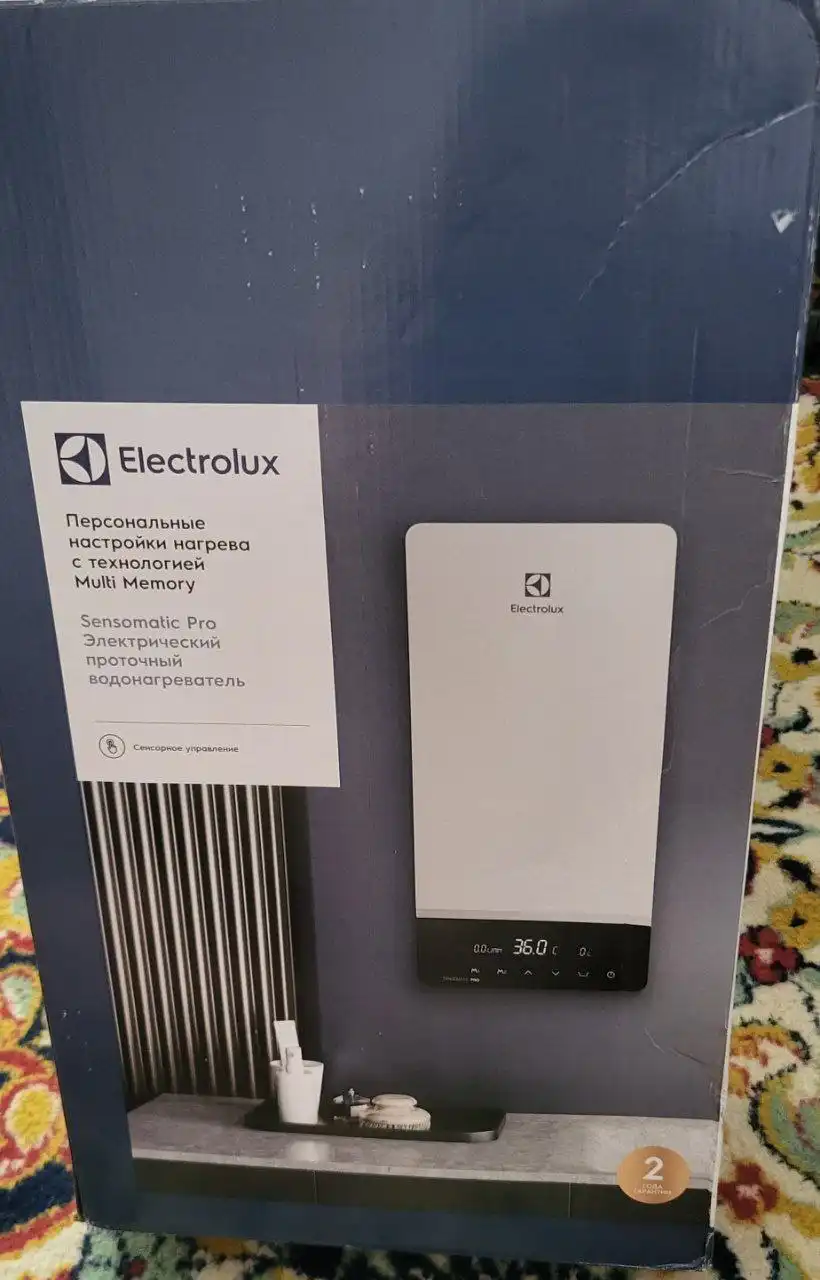 Электрический проточный водонагреватель Electrolux NPX 18-24 Sensomatic Pro