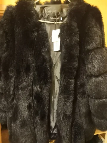 Женская лёгкая шуба полушубок из эко меха - Одежда в Подольск