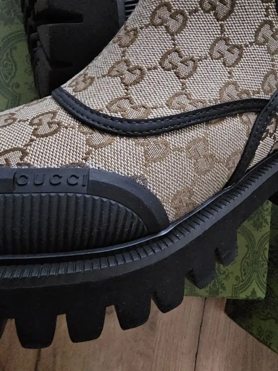 Новые ботильоны Gucci Canvas размер 40-41