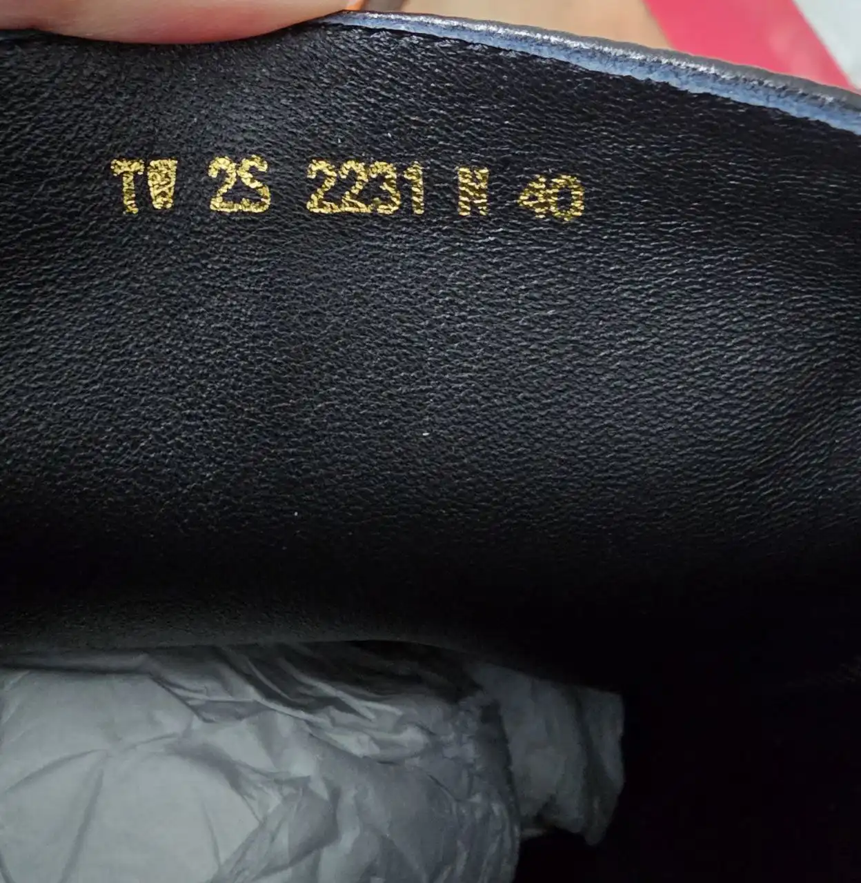 Новые кожаные сапоги Valentino размер 40