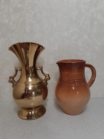 Продажа вазы золотой и кувшина глиняного - Кухонная утварь в Москва