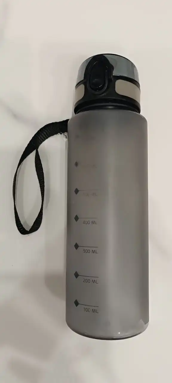 Шейкер-бутылочка для воды 700 мл б/у - Спортивные товары (Барахолка) в Москва