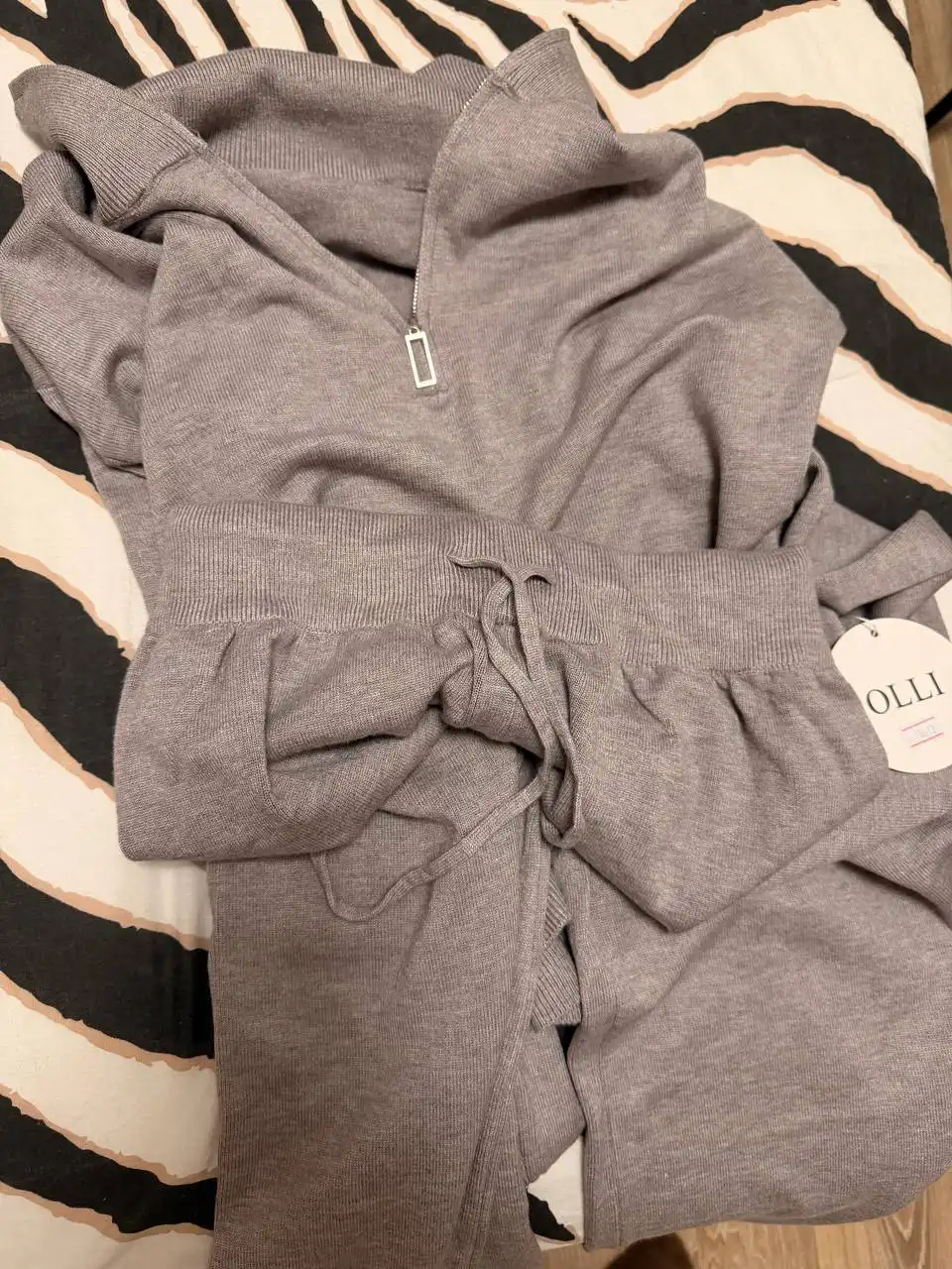 Женский трикотажный костюм, новый с биркой, Корея, размер 42-46 - Женская одежда (Одежда) в Подольск