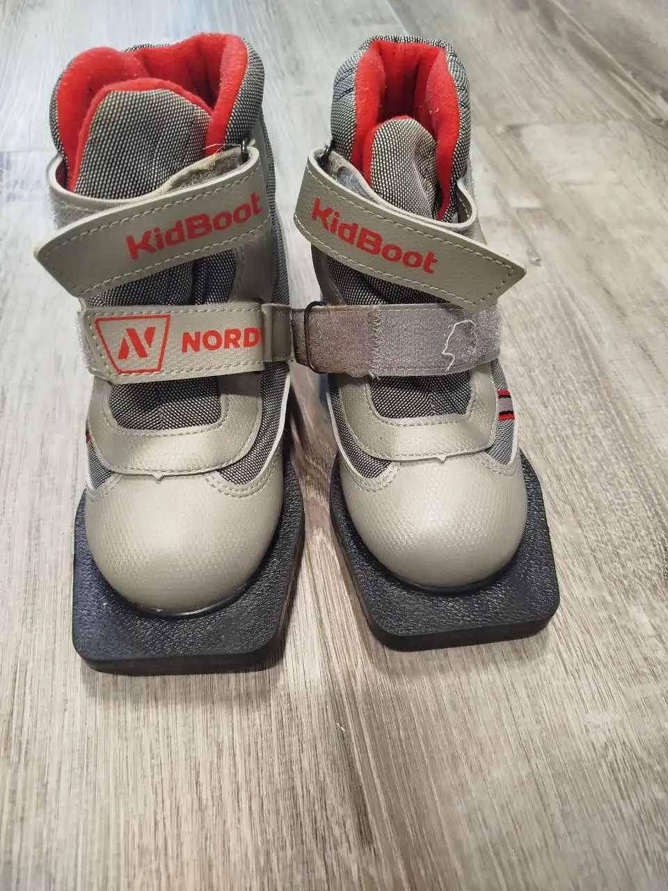 Детские лыжные ботинки размер 30 - Лыжное снаряжение (Хобби и отдых) в Троицк