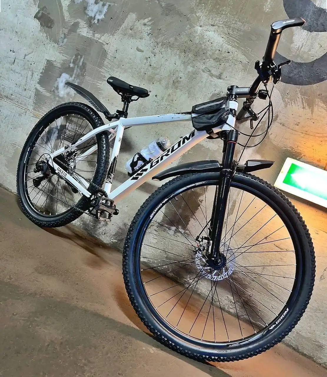 Новый велосипед 29 дюймов с алюминиевой рамой - Велосипеды (Хобби и отдых) в Бутово