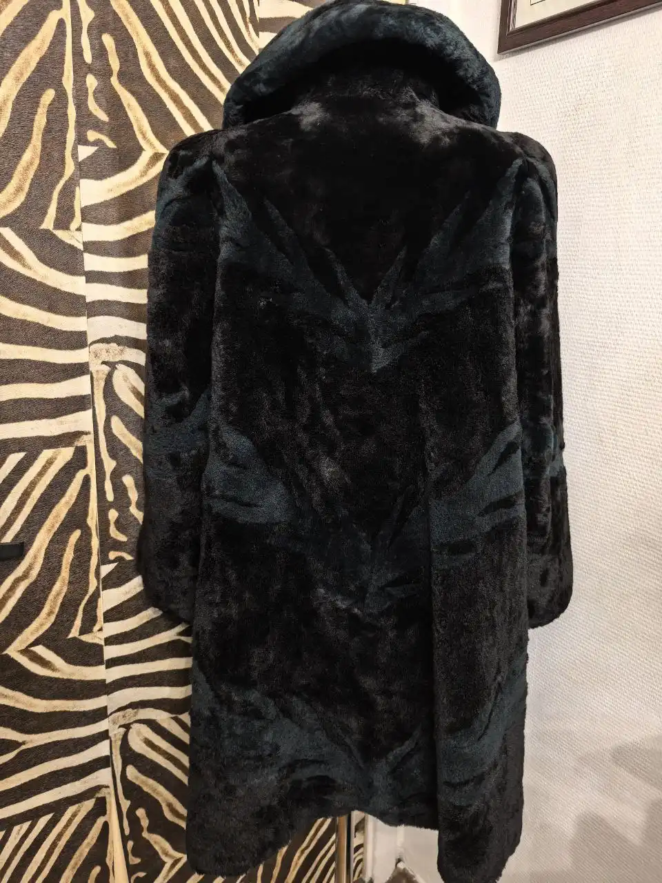 Шуба мутон 48-50 винтаж с морозными узорами - Верхняя одежда (Одежда) в Подольск