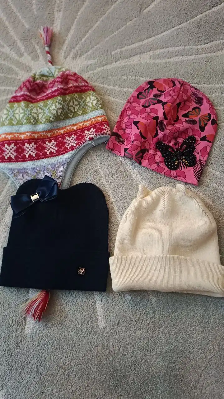 Детские шапки и аксессуары - Одежда для детей (Товары для детей) в Москва