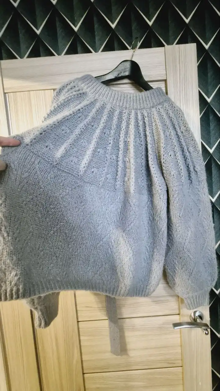 Женский свитер размер 46 - Женская одежда (Одежда) в Неизвестно