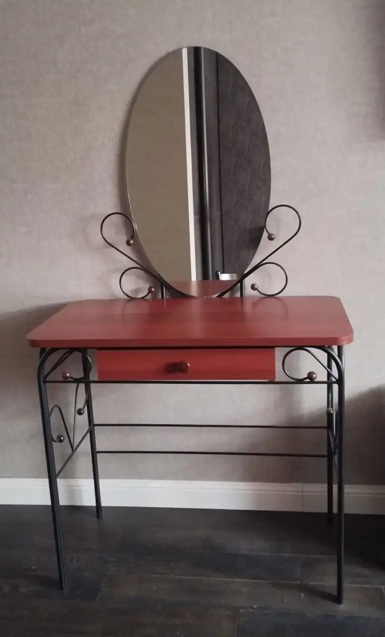 Столик туалетный новый в сборке - Мебель (Для дома и дачи) в Бутово